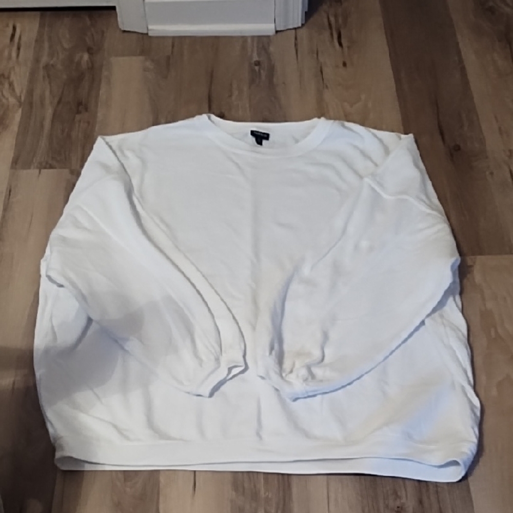 Torrid White Crewneck Women's Oversized Sweatshirt